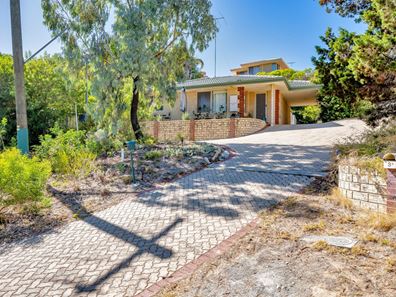 3A Allan Place, Halls Head WA 6210