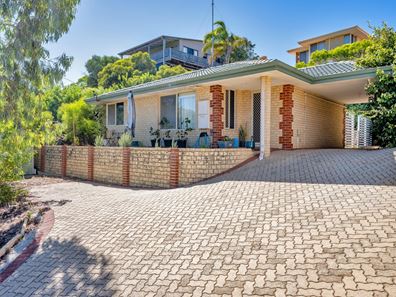 3A Allan Place, Halls Head WA 6210