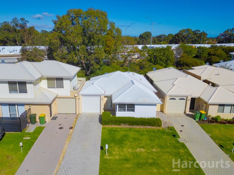 51 Leisure Way, Halls Head WA 6210