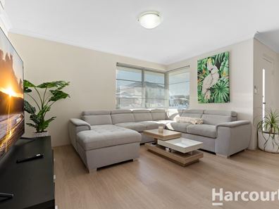 51 Leisure Way, Halls Head WA 6210