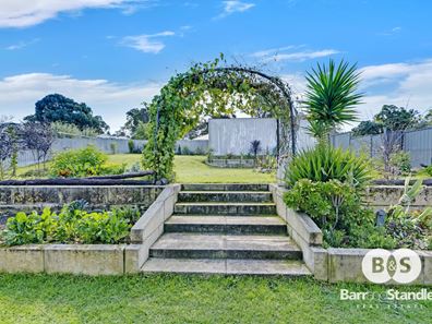 5 Moore Street, Collie WA 6225