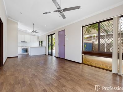 4 Tantini Close, Parkwood WA 6147