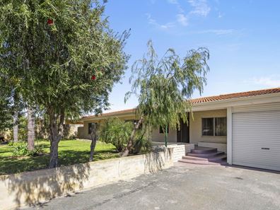 109 Currie Street, Warnbro WA 6169