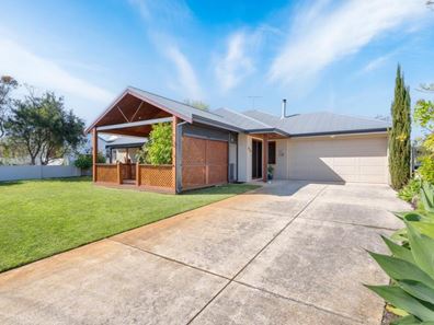 32 Dorset Street, West Busselton WA 6280