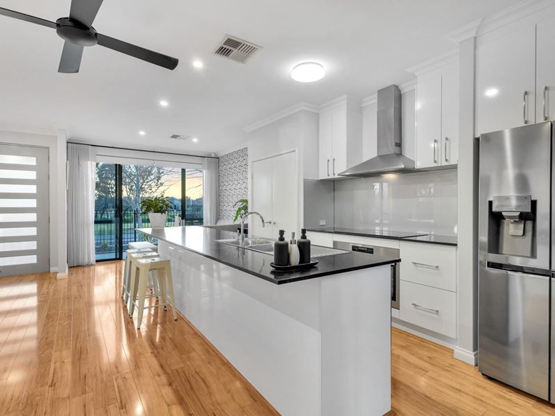 60 Egerton Drive, Aveley
