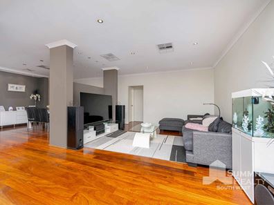1 Sapphire Brace, Australind WA 6233
