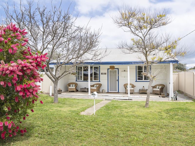 38 Gale Street, West Busselton WA 6280