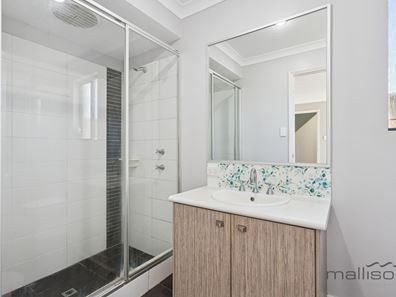 4A Malham Lane, Canning Vale WA 6155