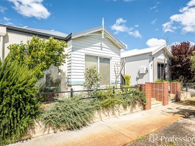 10 Boxall Lane, Caversham WA 6055