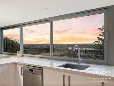 36 Wangoola Tce, Mount Nasura WA 6112
