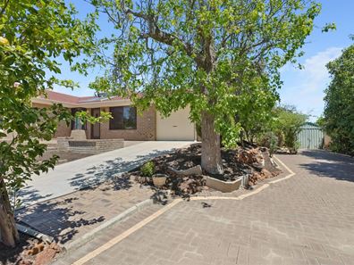14 Seymour Road, Kalamunda WA 6076