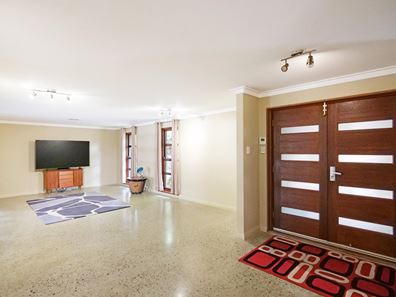 2 Coronation  Street, Doubleview WA 6018