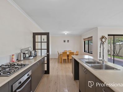 16 Holywell Street, Middle Swan WA 6056