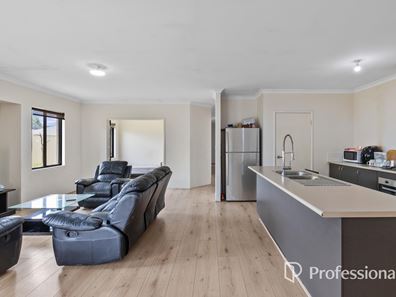 16 Holywell Street, Middle Swan WA 6056