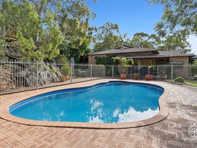 24 Hillside Crescent, Gooseberry Hill WA 6076