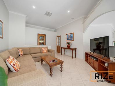 49 Willespie Drive, Pearsall WA 6065