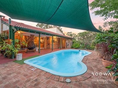 106 Amethyst Cres, Mount Richon WA 6112