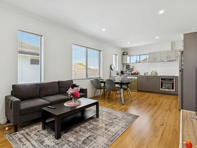 10/130 Arlunya Avenue, Cloverdale WA 6105