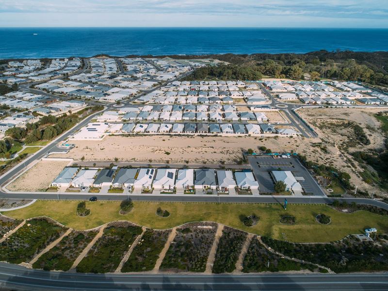 Lot 2356,  Tropical  Crescent, Yanchep