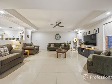 10 Thetis Terrace, Ellenbrook WA 6069
