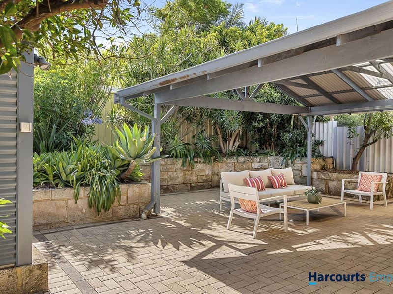 4/19 Dover Road, Scarborough WA 6019