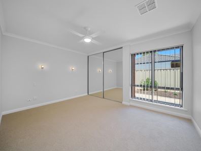 17/32 Hocking Road, Kingsley WA 6026