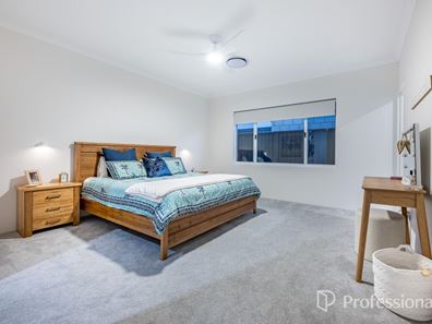 25 Bathers Promenade, Jindalee WA 6036
