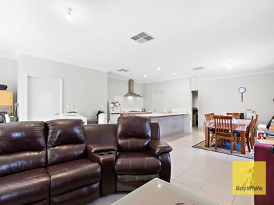 107 Towncentre Drive, Thornlie WA 6108