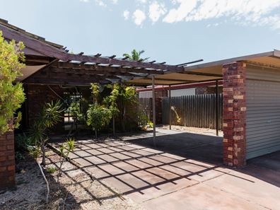 6 Grundy Way, Thornlie WA 6108