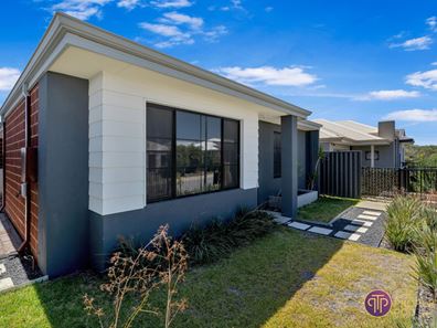 21 Duxbury Loop, Wellard WA 6170