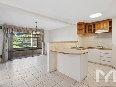 4/8 Eric Street, Como WA 6152