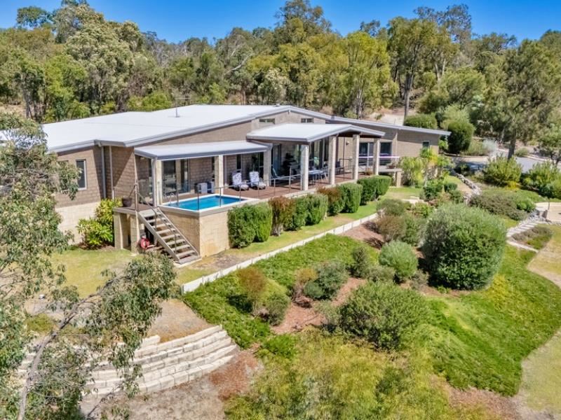 512 Southern Estuary Road, Lake Clifton