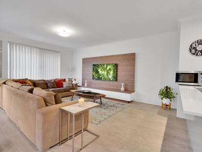 10 Temptation Drive, Jindalee WA 6036
