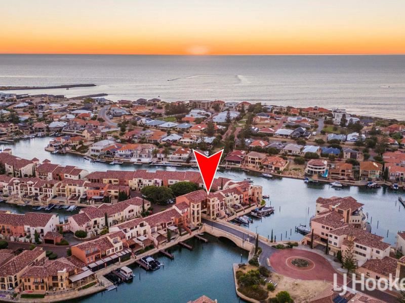 11/18 Port Quays, Wannanup
