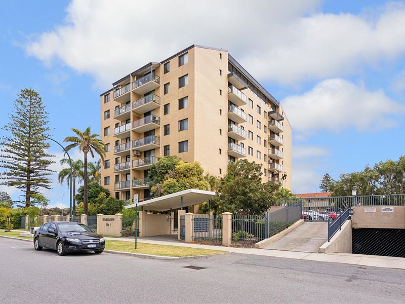 62/1 Hardy Street, South Perth