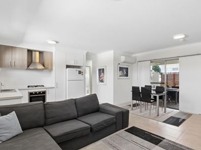 9/23 Escot Road, Innaloo WA 6018