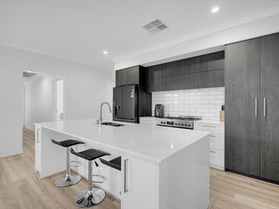 7 Gazania Street, Sinagra WA 6065