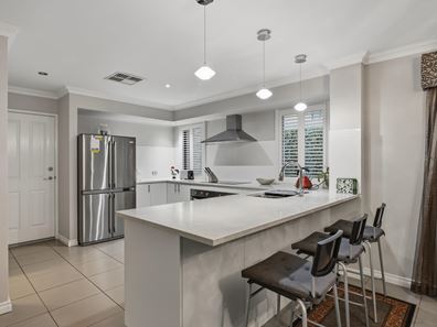 7 Sunset Terrace, Kelmscott WA 6111
