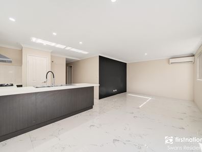 10 Strumpshaw Road, Aveley WA 6069
