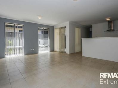 67 Splendens Avenue, Banksia Grove WA 6031