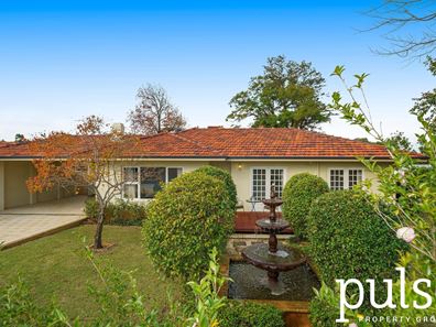 26 Webb Street, Rossmoyne WA 6148