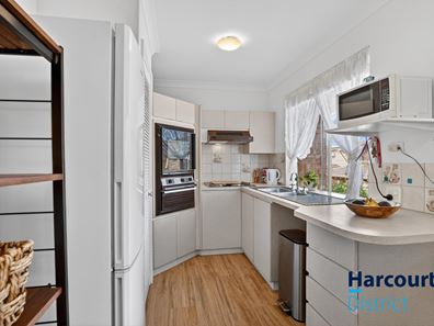 10/7 Harman Road, Sorrento WA 6020