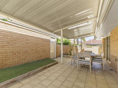 1/5 Crawshaw Crescent, Manning WA 6152