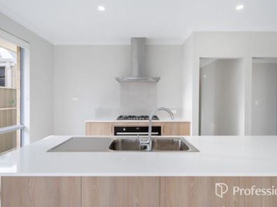 30 Setosa Loop, Byford WA 6122