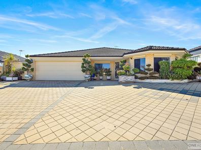 327 Kingsway, Landsdale WA 6065