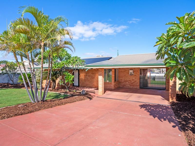 14 Paddington Drive, Hannans