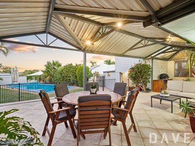 17 Suiza Place, Carine WA 6020