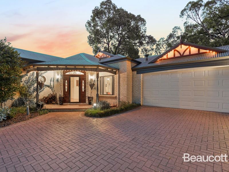 12 Lawnbrook Road East, Bickley WA 6076