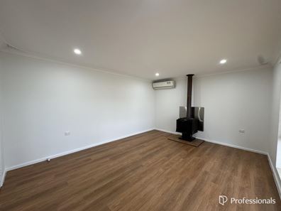 14 Starlight Place, South Kalgoorlie WA 6430