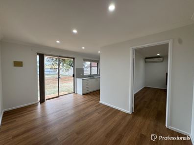 14 Starlight Place, South Kalgoorlie WA 6430
